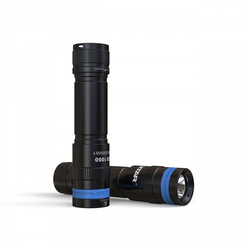 XTAR D20  XP-L V6 Diving Flashlight